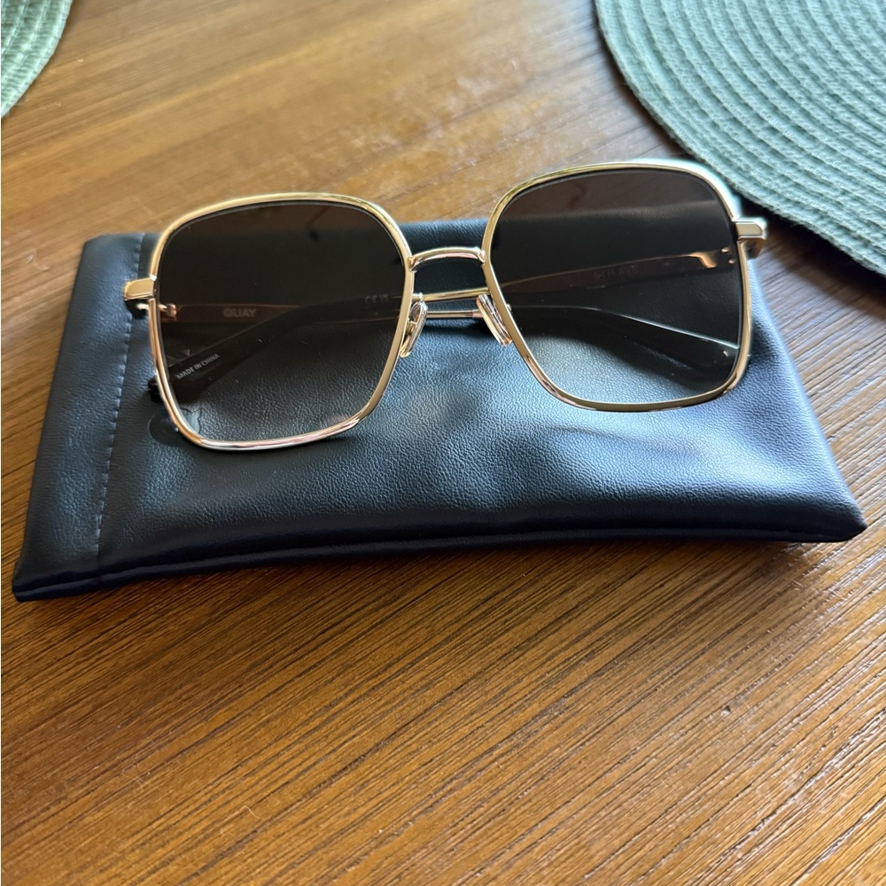 Quay Australia 5TH AVE Gold Metal Sunglasses Brown Lenses